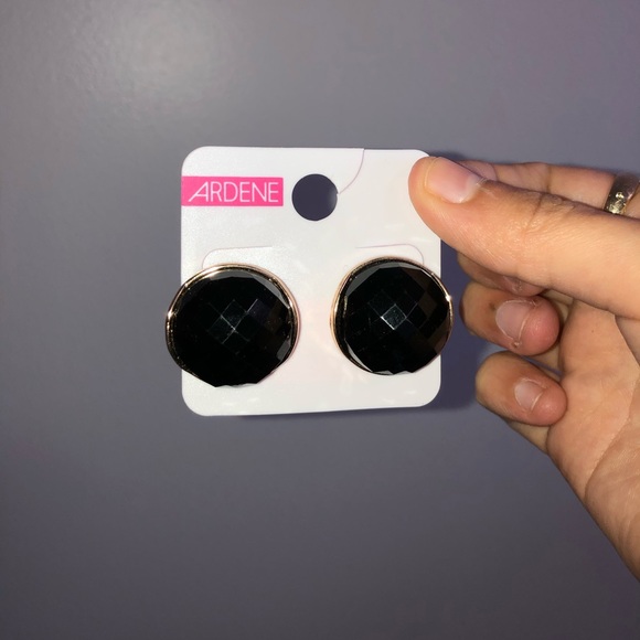 Ardene earrings - Picture 3 of 5